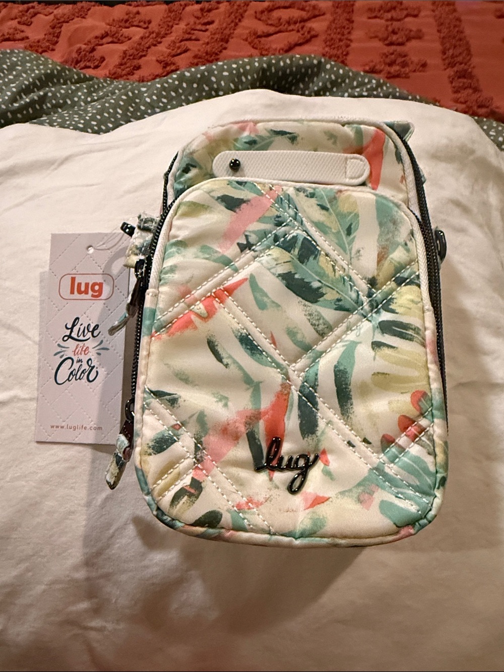 lug Quilted Mini Crossbody Pouch in Leafy Pastel Print